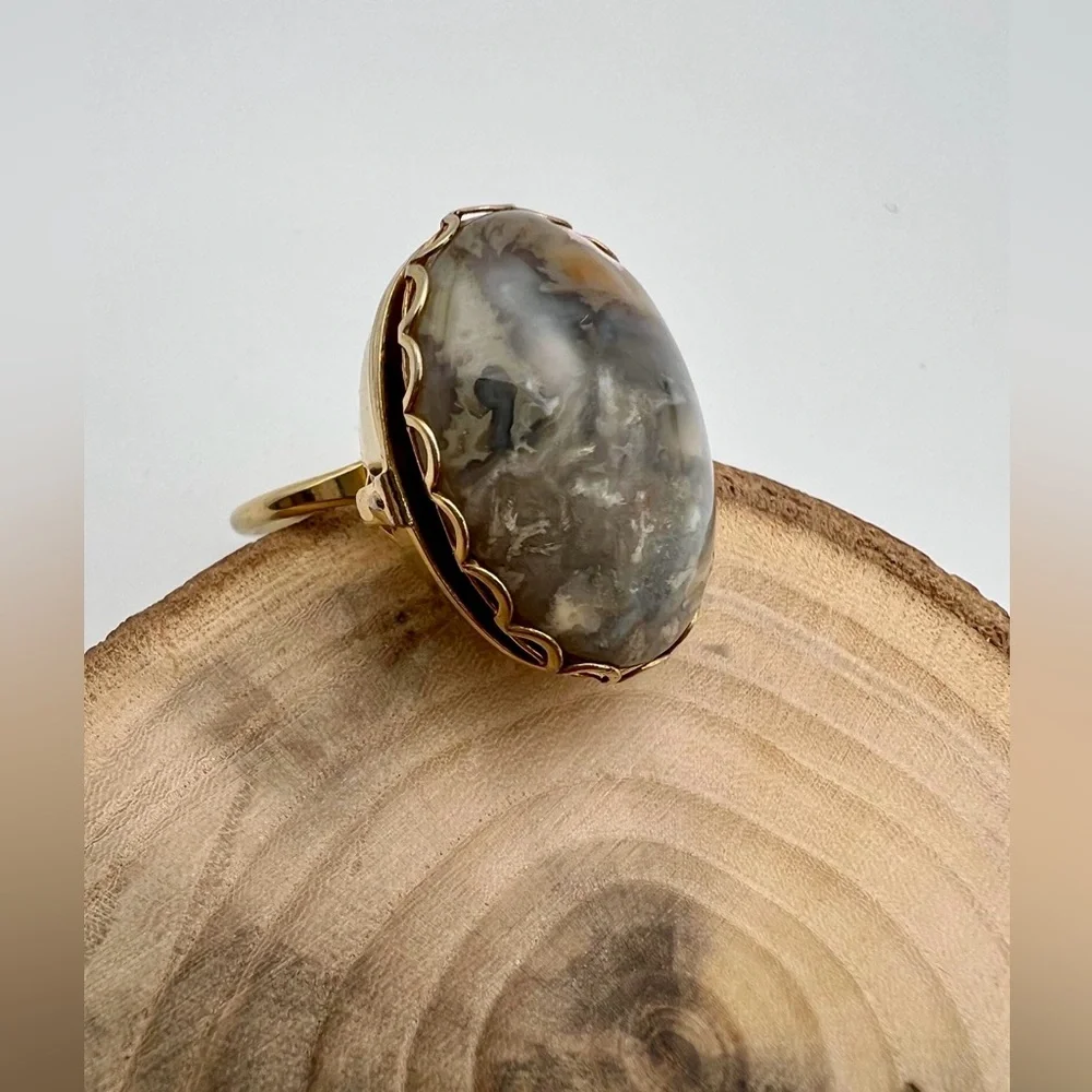 Vintage Statement Poison Ring Natural Agate Locket Ring Gold Tone Adjustable - Picture 1 of 9